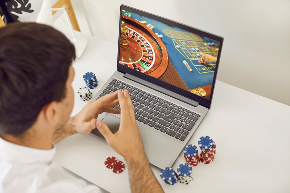 shutterstock 2192421193 1 - Was sind klare Anzeichen dafür, dass ein Online Casino sicher ist?
