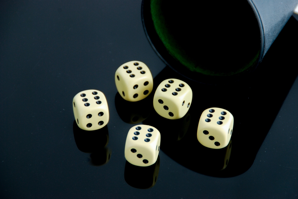 Five,Dice,All,Show,Very,High,Scores,Of,Six,Dots